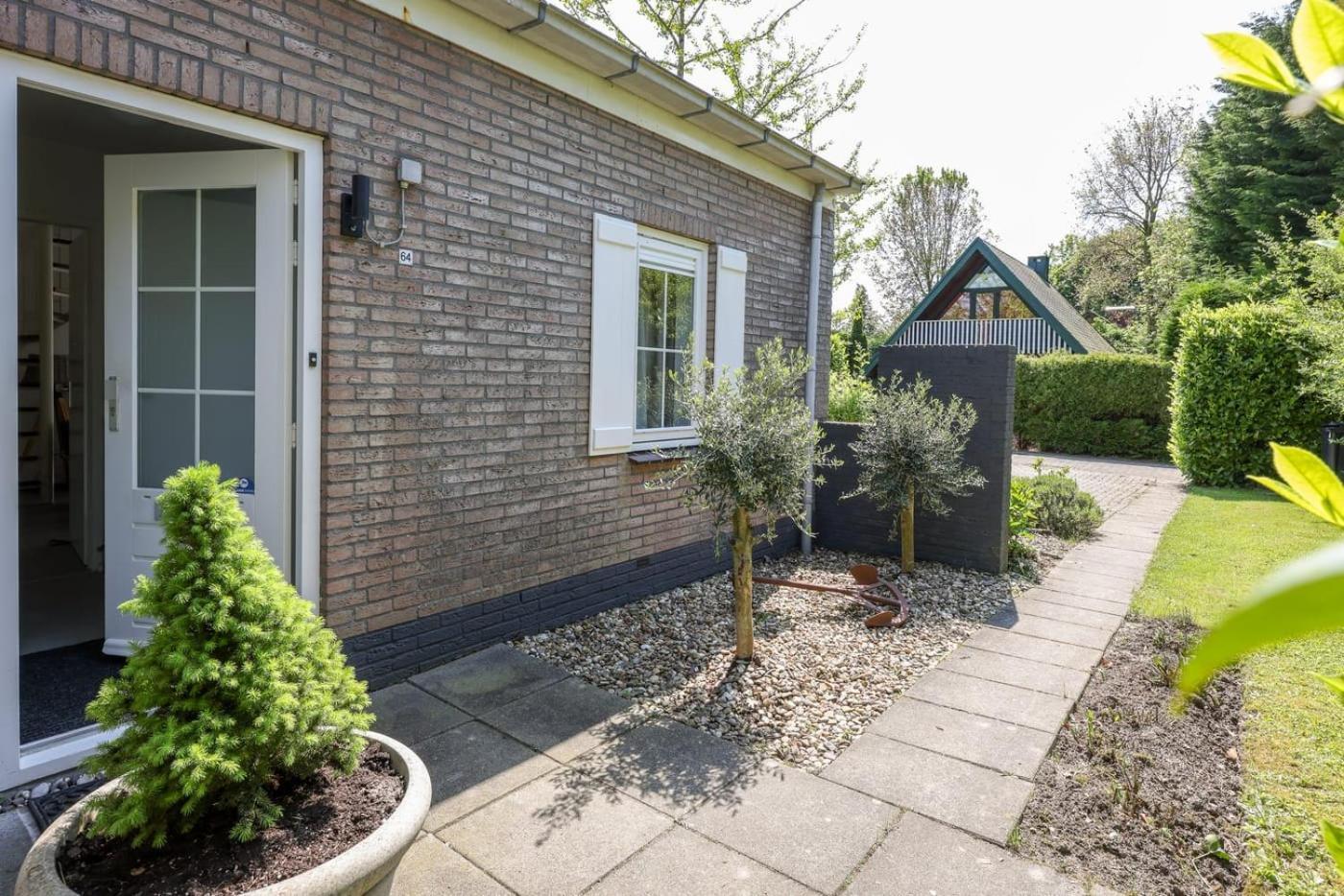 Hello Zeeland - Vakantiehuis De Elf Boompjes 64 Bruinisse Exterior foto